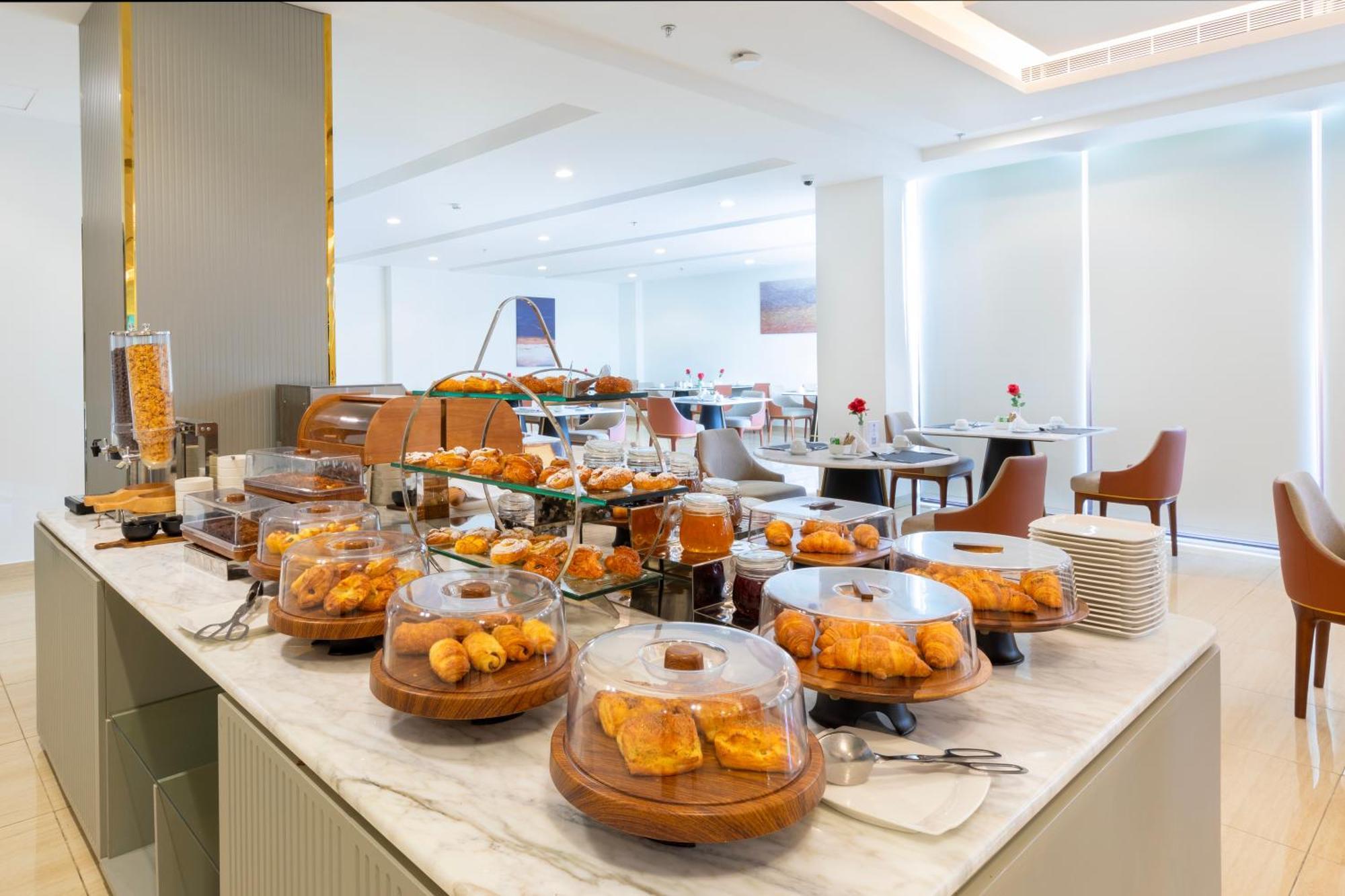 Erfad Hotel - Riyadh Bagian luar foto